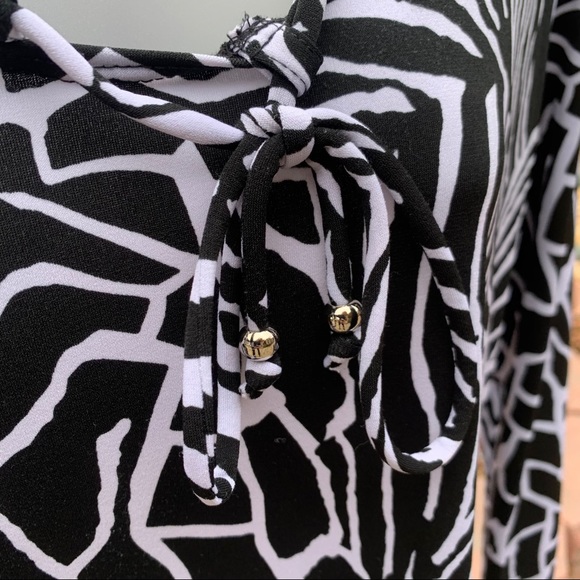 Diana Nicole Black & White Animal Print Blouse | M - Picture 6 of 6